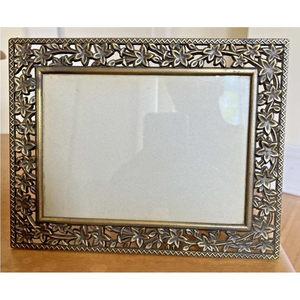 Ornate Vintage Gold Metal Floral Picture Frame 5x7 Photo~Nature Antique Classic